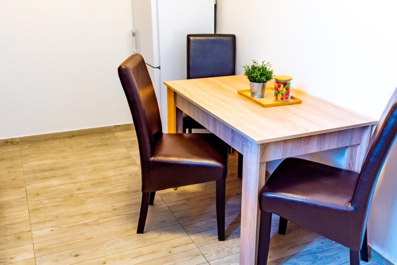 Thome Ego Flat Cluj-Napoca Eksteriør billede